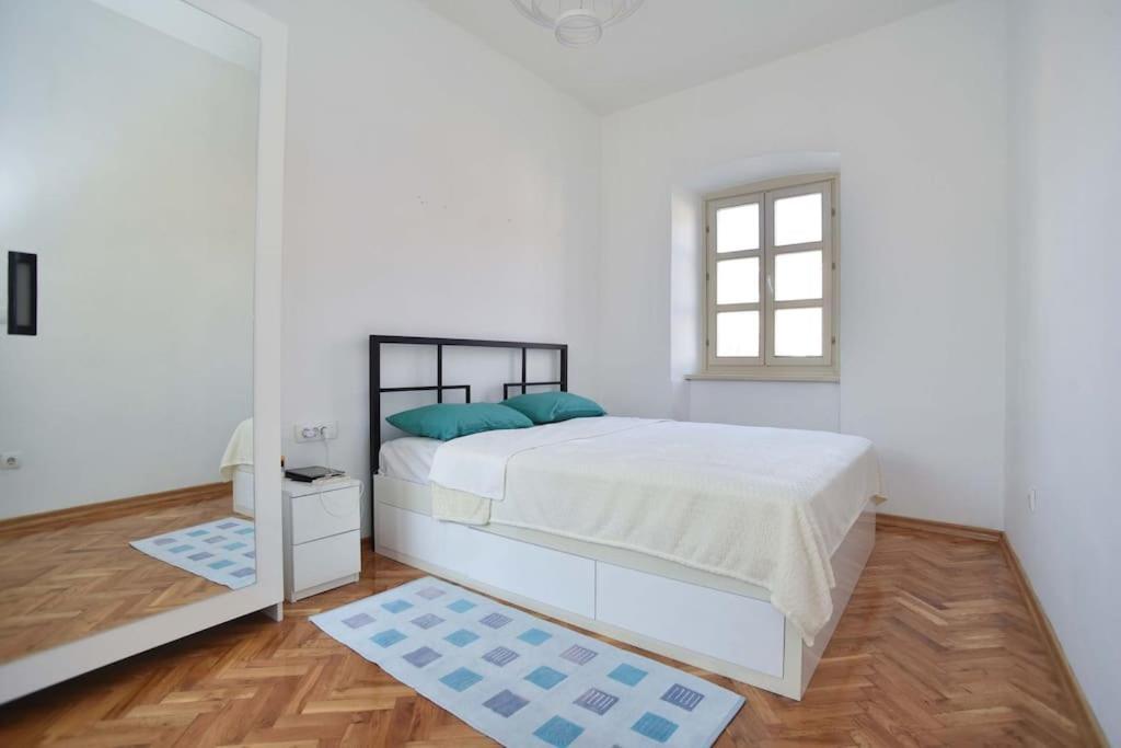 Apartment Perfect Old Town Spot In *