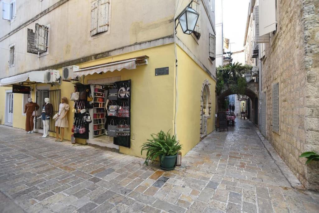Perfect Old Town Spot In Budva