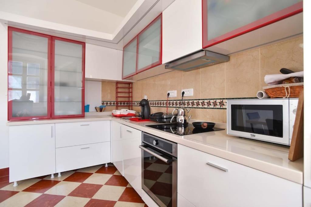 Apartment Perfect Old Town Spot In Budva